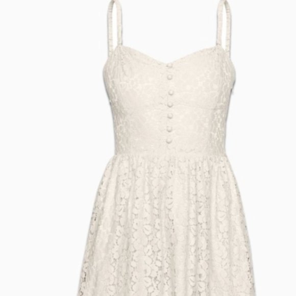 Aritizia Talula cream floral lace dress - Picture 5 of 5